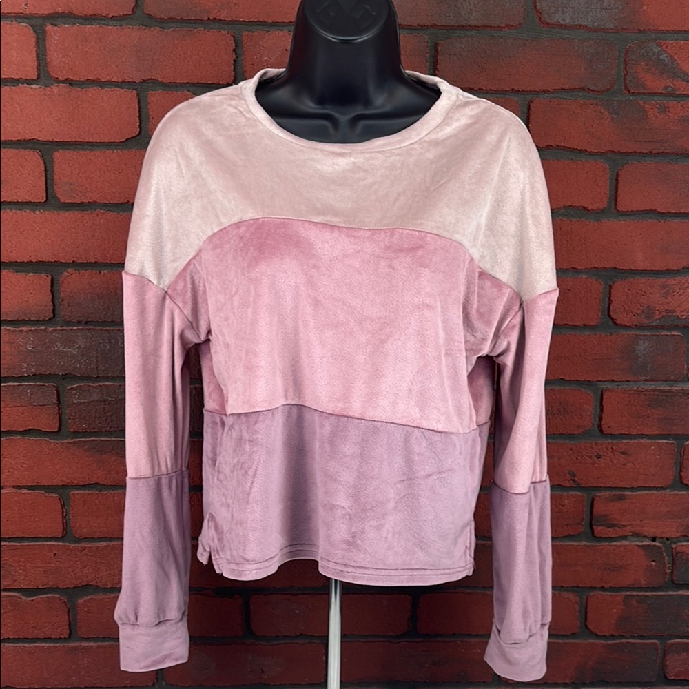 Danskin Sweater Womens Medium‎